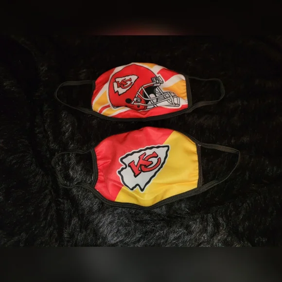 Kansas City Chiefs 2 Face Masks Set *NEW*