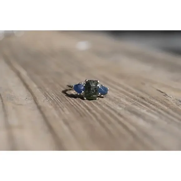 Engagement ring Emerald and Burmese Sapphire Unique Raw Bohemian Jewelry Size 5