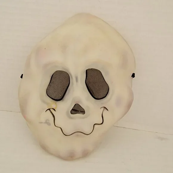Easter Unlimited Inc mask Ghost Face Wavy Smile Mouth (signed capital letters)
