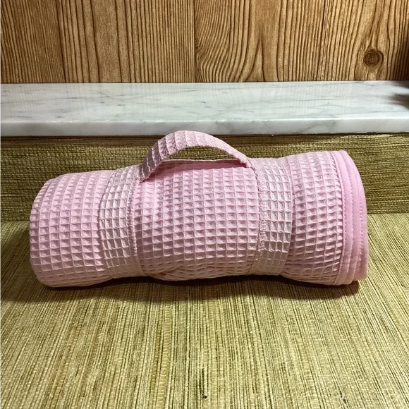 Ponderbrats 60% Cotton 2 sided Pink Towel 38”x 29”