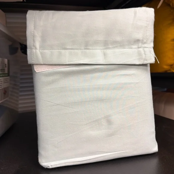 NWT KING THRESHOLD‎ SHEET SET