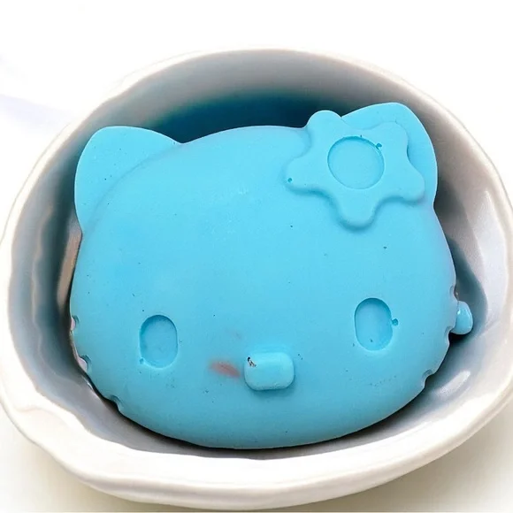 Lavender soap Hello Kitty handmade 3x2 5oz shea butter based