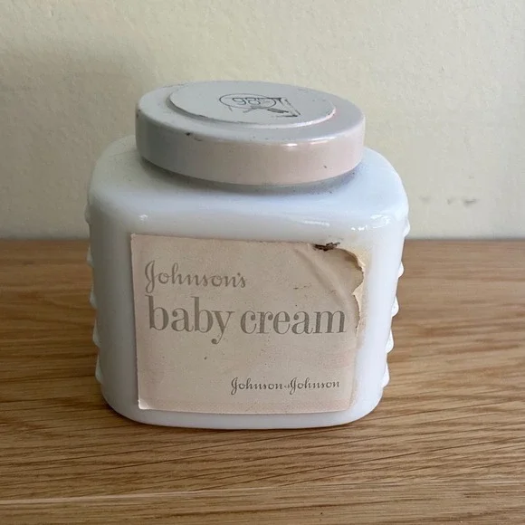 Vtg 1960 Johnson's Baby Cream Jar White‎ Glass Collectible Display almost full