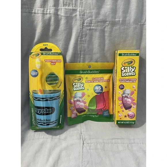 NEW Kid's Crayola Brush Buddies Toothbrush Blue Cup Flossers Tooth Paste &‎ Cap