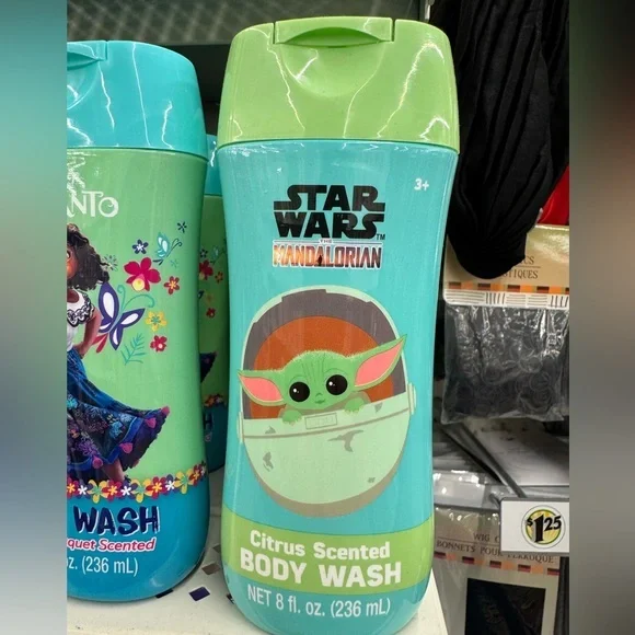 Star Wars Mandalorian Citrus Body Wash - Green and Blue. Pack of 2