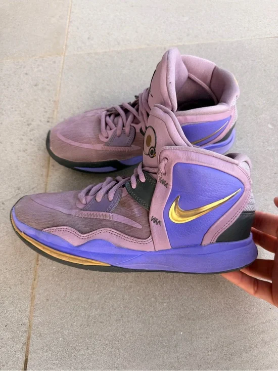 Nike Kyrie Infinity GS Shoes Youth 5.5 Amethyst Purple Kids Basketball