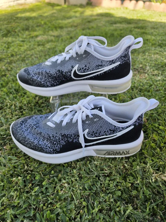 Nike Air Max Sequent 4 GS 'Oreo Sneakers Unisex Size 5.5Y 24cm.