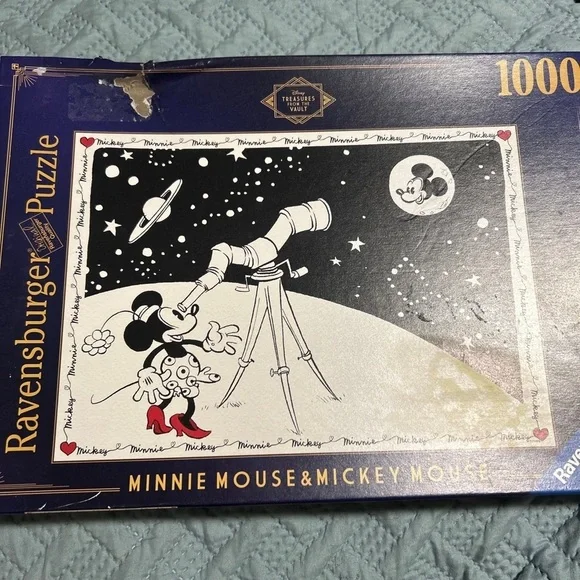 Ravensburger Disney Treasures from The Vault Minnie Mouse & Mickey Mouse 1000 pc