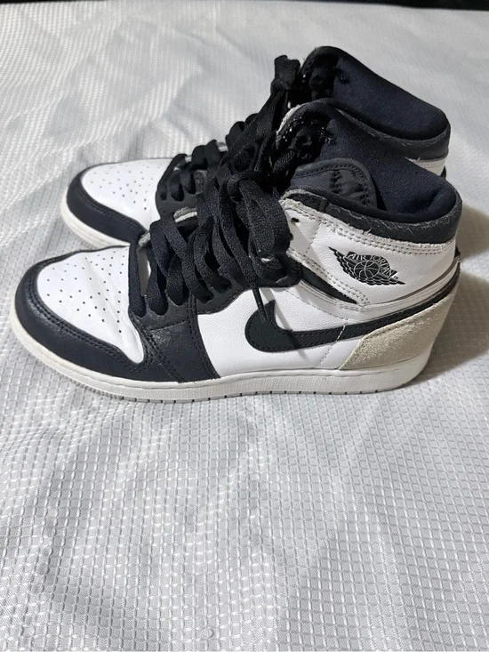 Nike Black and White Kids High-Top Sneakers