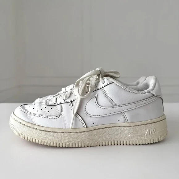 Nike Air Force 1 Low Kids White Leather Sneakers Shoes Size 5.5‎ Youth