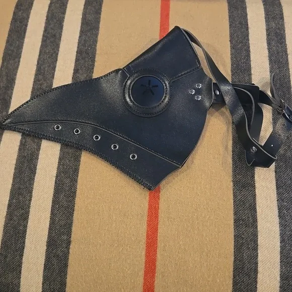 Plague Doctor Black Bird Mask NWOT