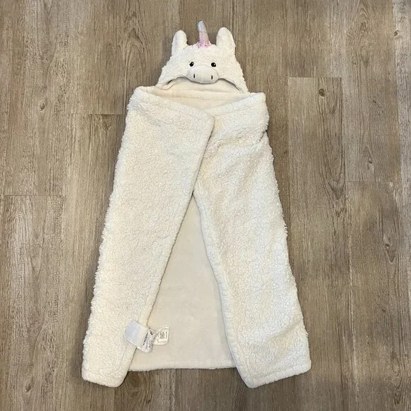 Girls White Unicorn Hooded Bath Towel