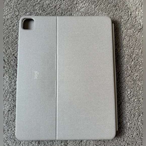 Logitech Combo Touch for iPad Pro
