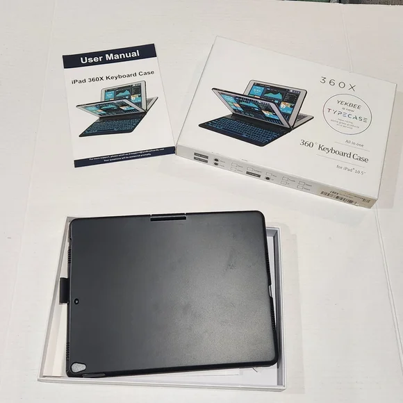 Black 360° Keyboard Case for iPad 10.5
