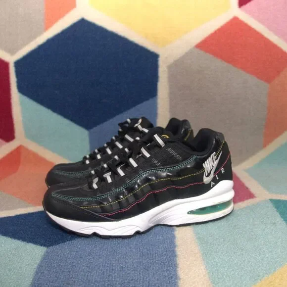 Nike Air Max 95 Game (gs) Youth 5Y‎ CJ6955-001 Black Crimson