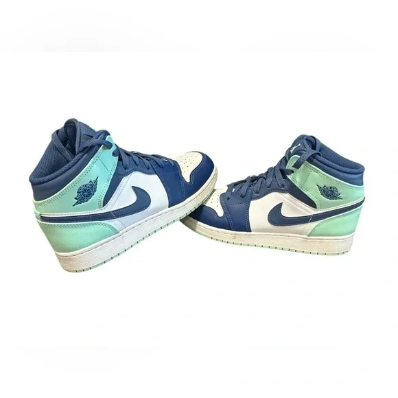 Nike Air Jordan 1 Mid GS Shoe Mystic Navy Blue Mint Size Boys 7Y Youth Sneaker