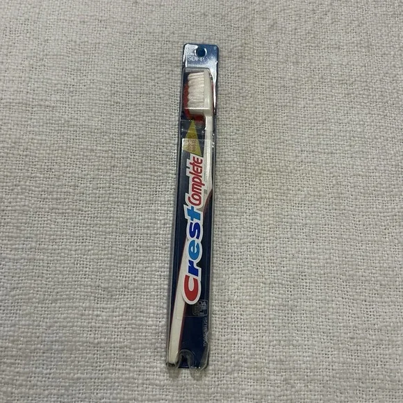 Vintage 1993 Crest Complete Toothbrush Large‎ soft Angled Head Rare 90's