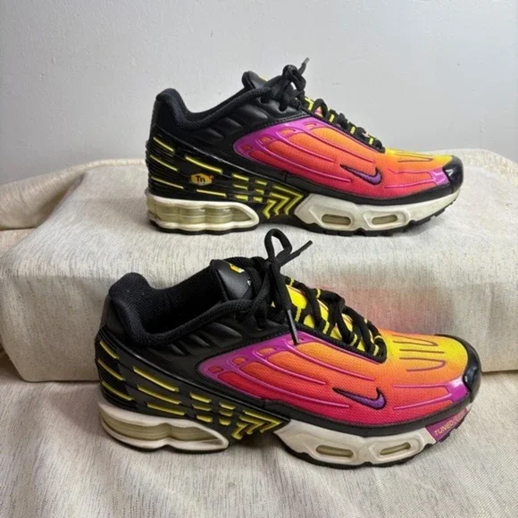 Nike Air Max Plus III TN Tuned Air TD Size 6Y Sneakers Sunset Ombre 7.5
