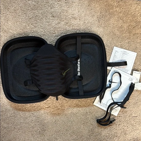 Nike Black Face Mask with Case