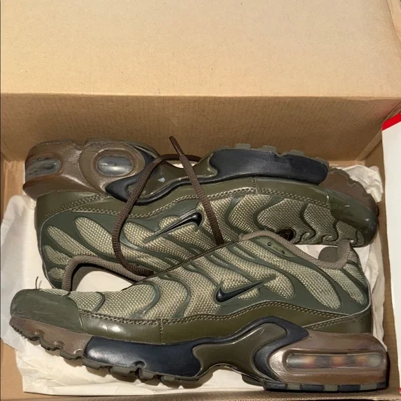 Nike Air Max Plus Olive Green cargo and Brown Nike Sneakers size 7 youth