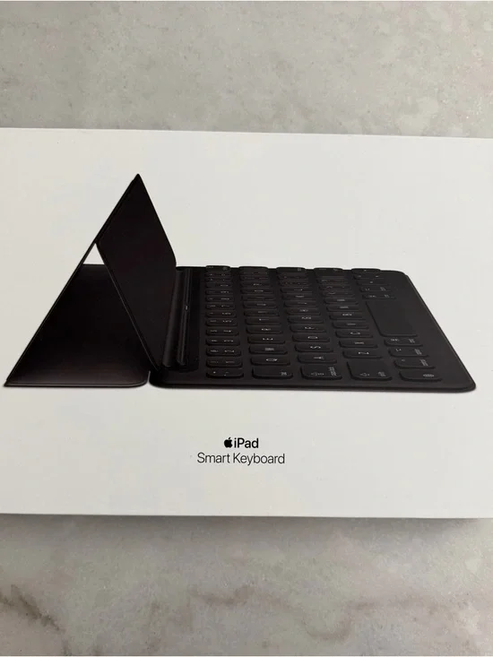 Apple Smart Keyboard for iPad - Black