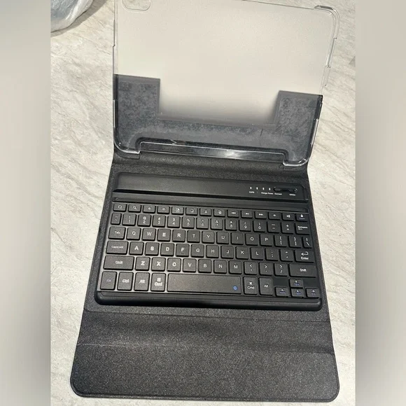 Wireless Black Keyboard Case for Tablet