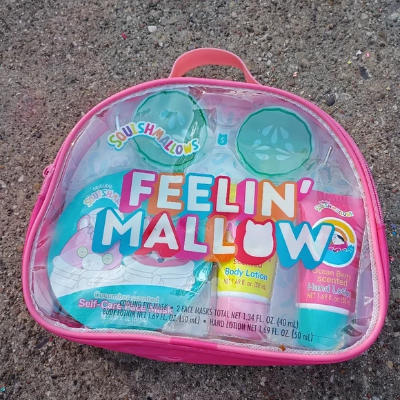 NWT Squishmallows Feelin' Mallow Girls 6 Piece Spa Set