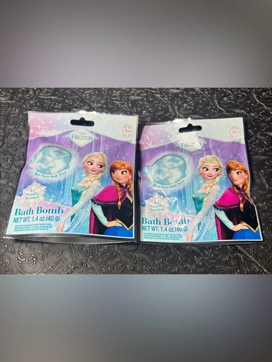 New Disney Frozen Bath Bomb Sachet — Pink & Blue Packaging Set of 2