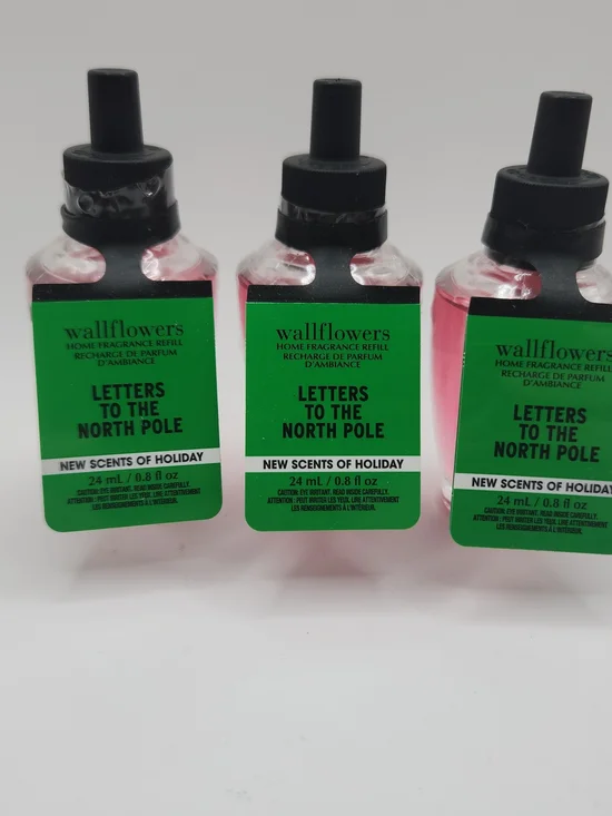 Bath & body works. wallflowers refills x3 letters to the noryh pole.