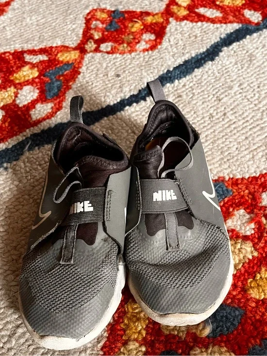 Slip in Nike sneakers