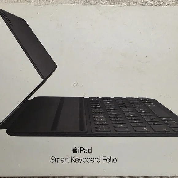 Apple iPad Smart Keyboard Folio - BLACK