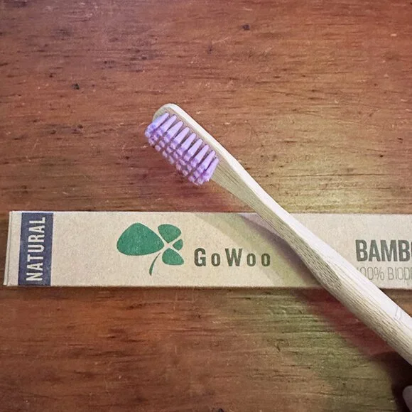 Set of 2 Bamboo Toothbrushes NEW