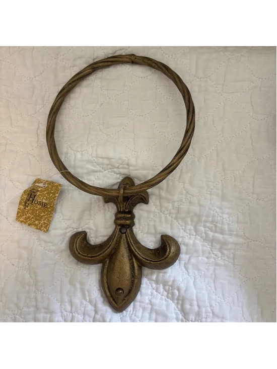 Vintage Brass Bathroom Towel Holder Ring Fleur De Lys Made In China 1970’s