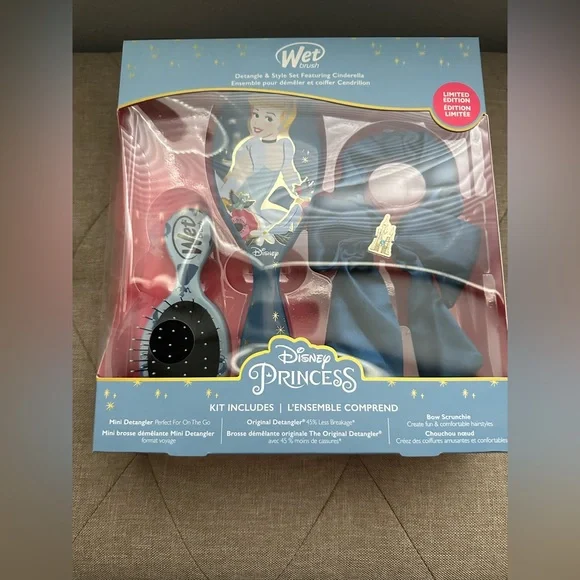 Disney Princess Wet Brush set