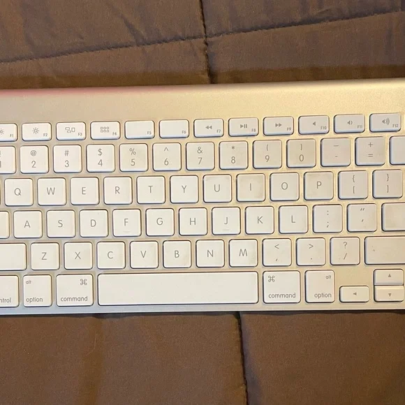 Apple Wireless Keyboard