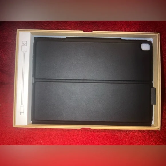 Black iPad Smart Keyboard