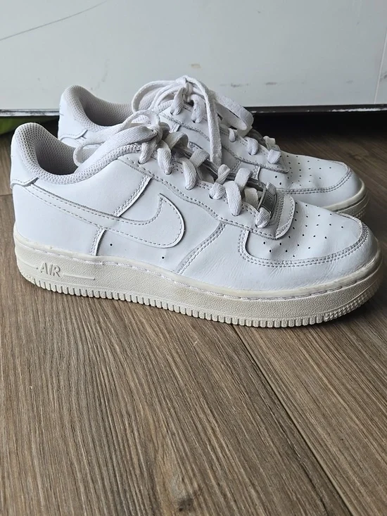 Nike Air Force 1 White Sneakers
