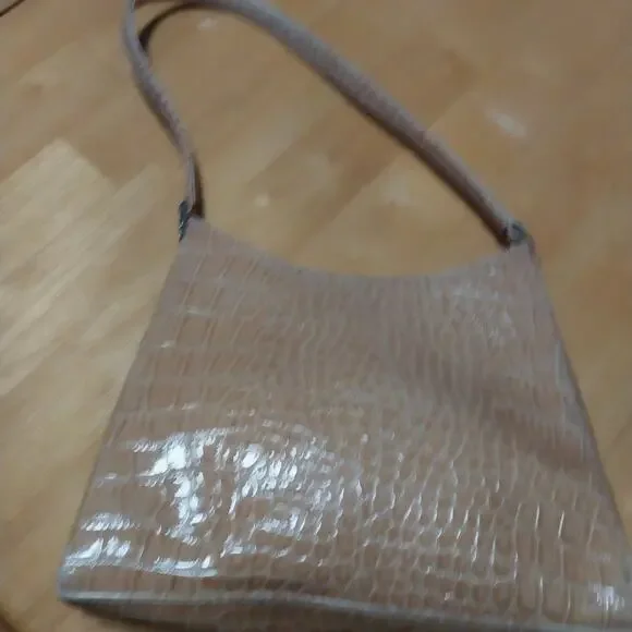 liz claiborne leather handbags