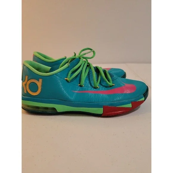 nike Kevin Durant tennis shoes size 7 kids