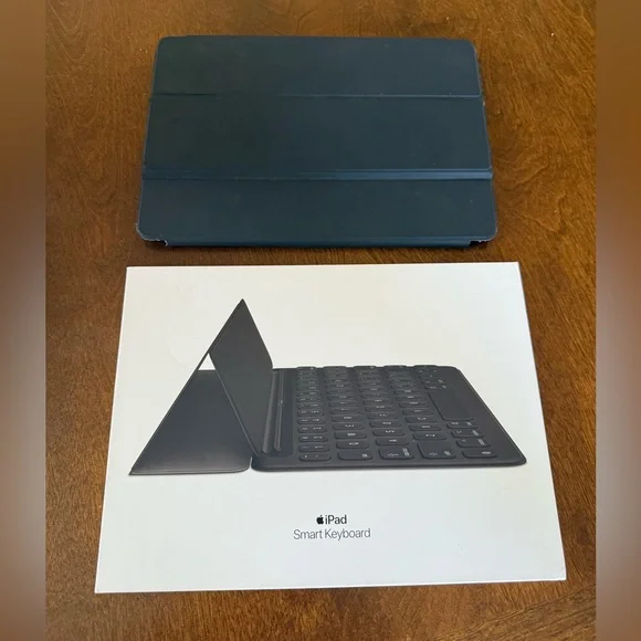 Apple iPad Smart Keyboard - Dark Gray
