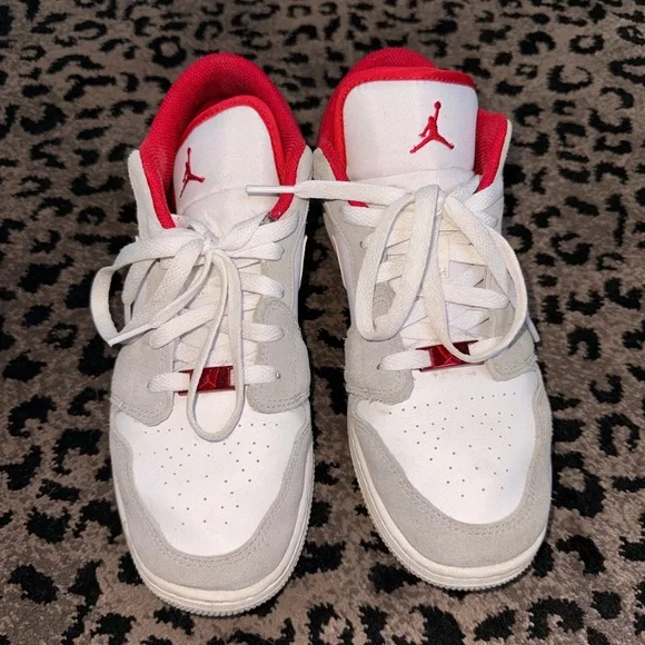 Nike Air Jordan 1 Low SE Sneakers