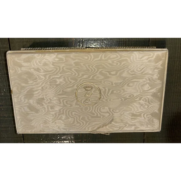 Evyan White Shoulders Gold Lined Soapbox - No Soap