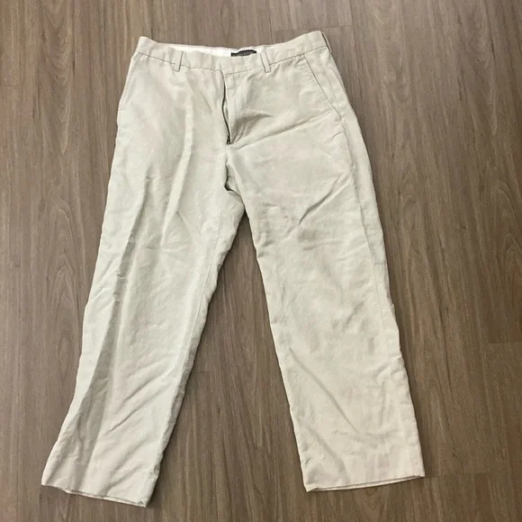 Banana Republic Linen Flat front Slacks 33 waist, Length 29”