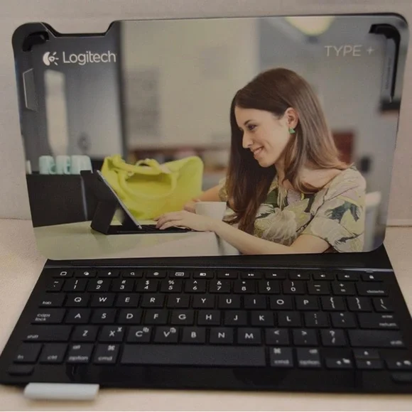 Logitech Type Plus iPad Air Folio Key Type + protective case