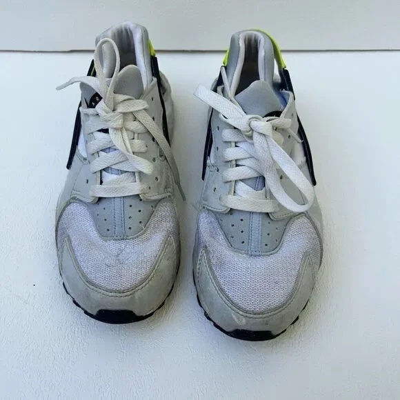 Nike kids shoes