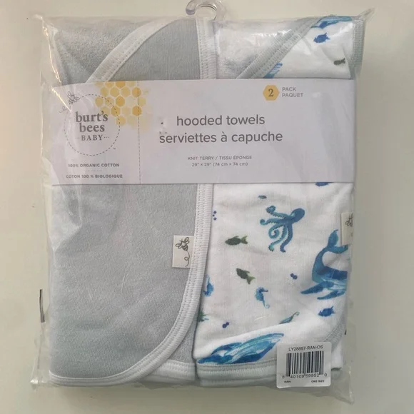 NWT Burt's Bees Baby Cotton Gray and White Hooded Towels Blue Whales Nautical