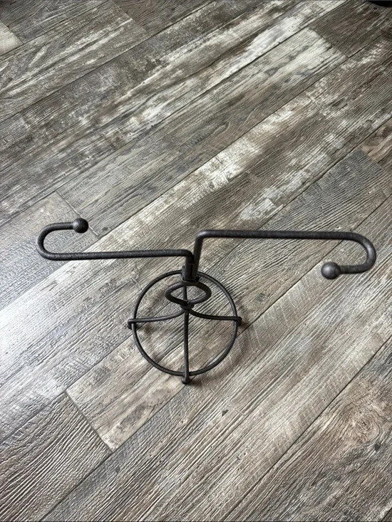 Rustic Dark Brown Metal Towel Rack holder