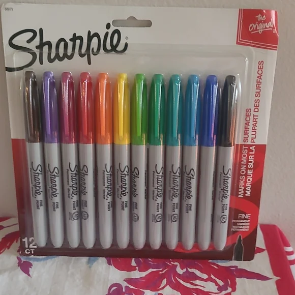 Sharpie 12-Count Fine Point Permanent Markers - Multicolor