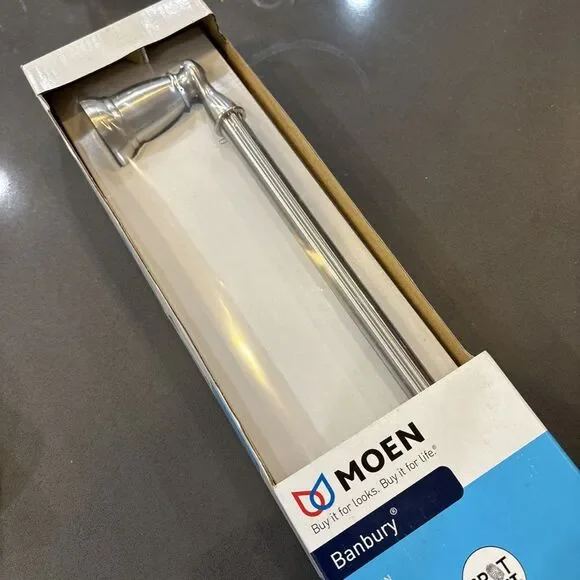 NIB MOEN Banbury 18 in. Towel Bar Spot Resist Brushed Nickel Y2618BN Sealed