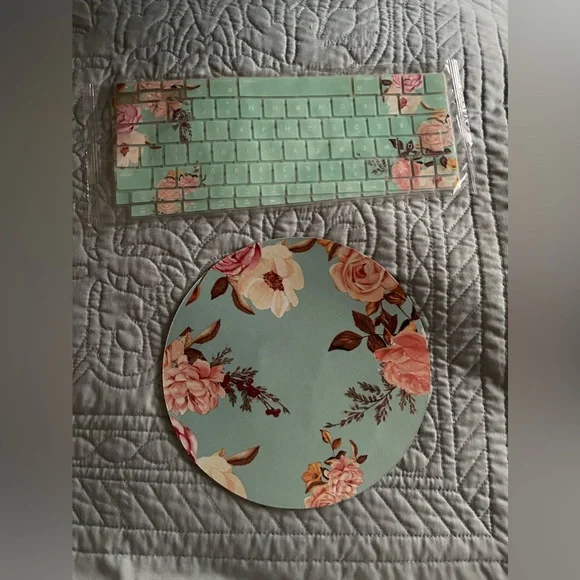 MacBook Pro 13 in key board cover and.Mouse Pad